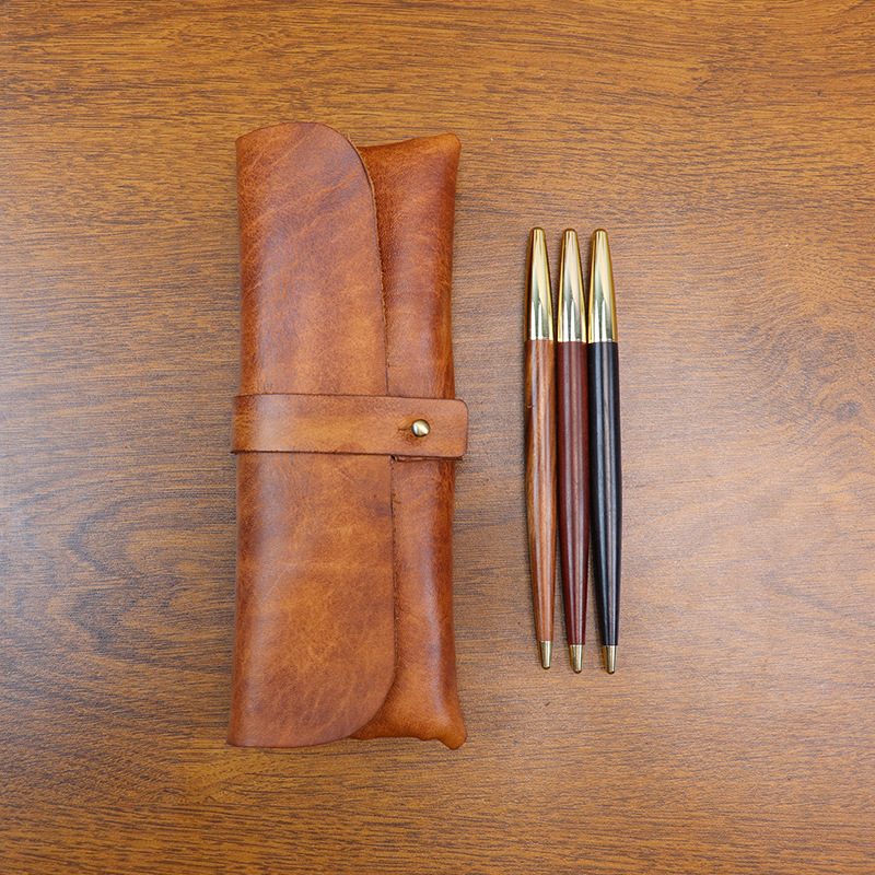 Tan Stationery & Office Supply - Portafoglio lungo in pelle conciata al