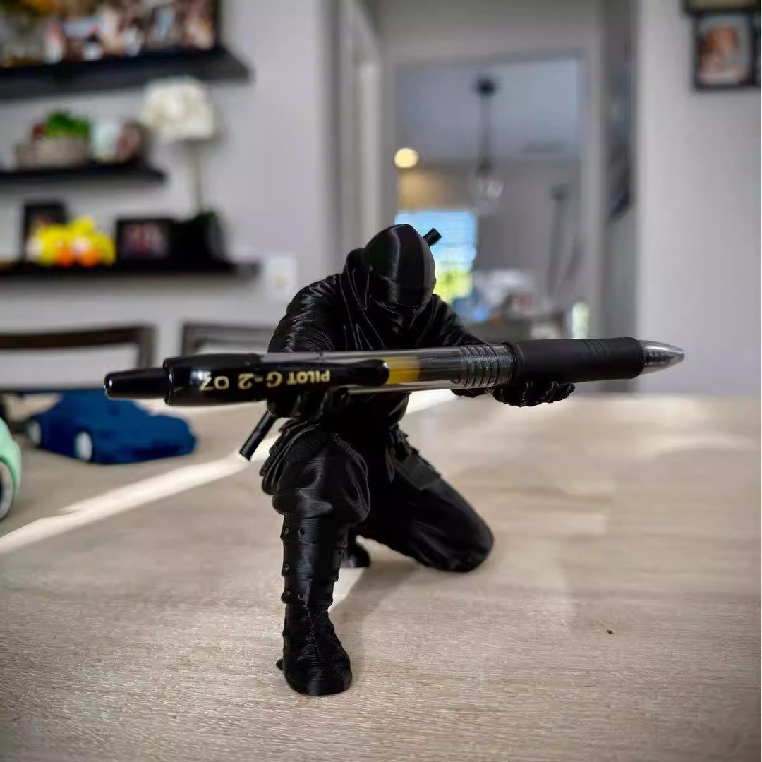 Stationery Office - Portapenne Ninja Stampato in 3D, Supporto